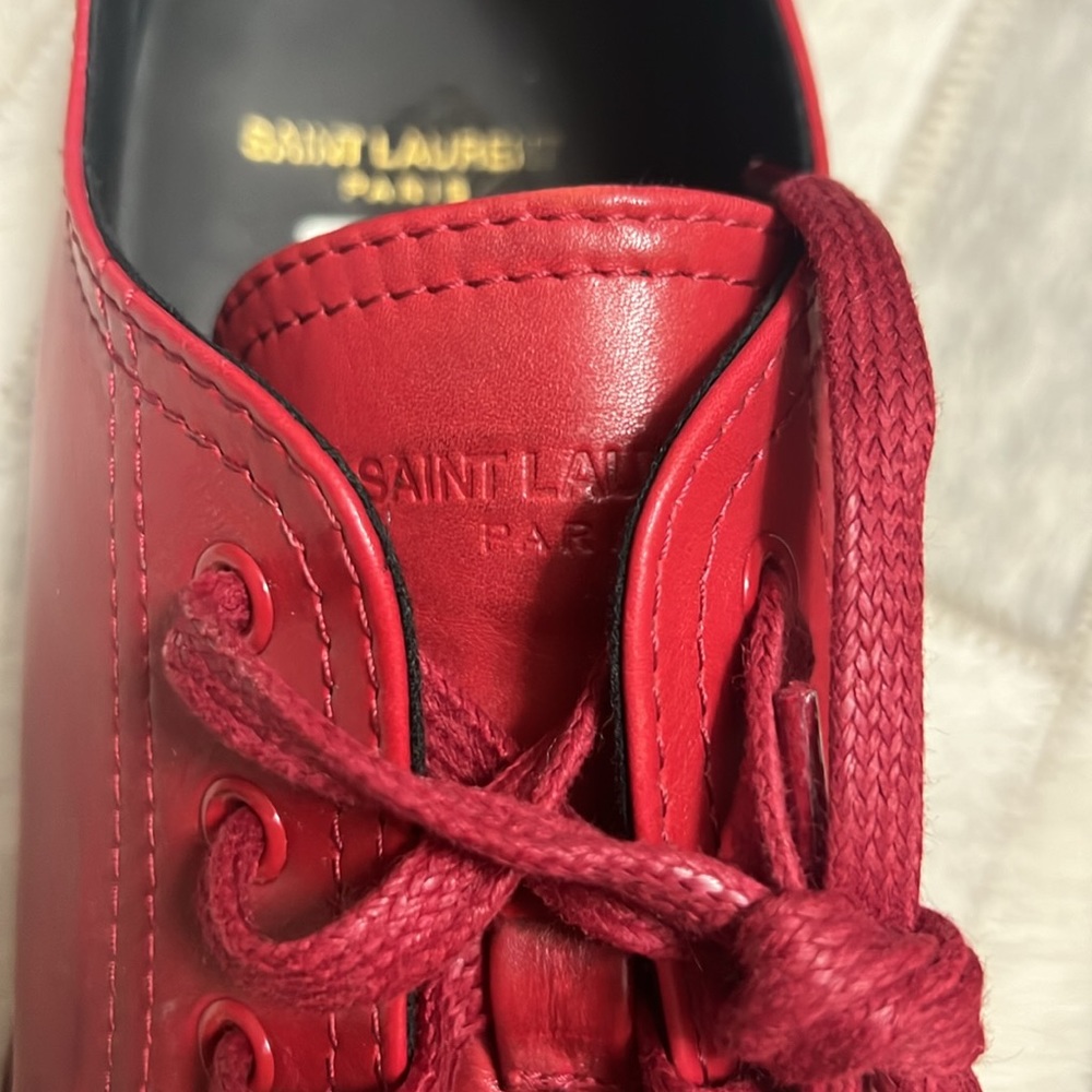 Saint Laurent men’s leather sneakers - Picture 10 of 13